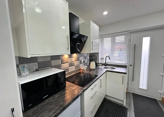 Private Mini Studio Room In Moseley